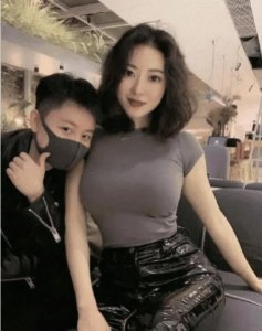 ​因东哥事件走红的蒋聘婷，今在新加坡生活奢侈，身材更是精妙绝伦