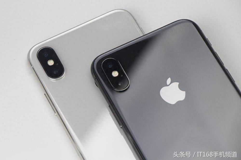 银/深空灰双色iPhone X对比，最贵的iPhone还是买这个配色最漂亮