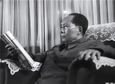 ​1962年中印战争揭秘：印度的背后是何等历史背景？