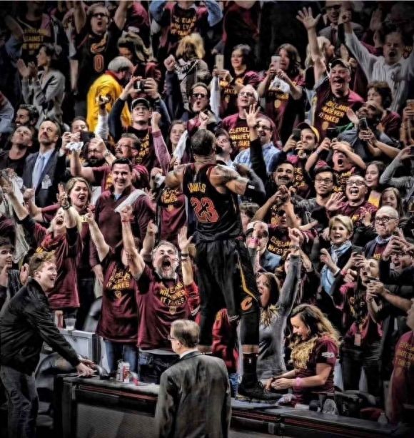 詹姆斯生涯精彩绝杀表现