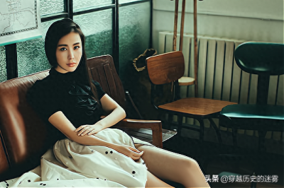 ​富豪们的美娇妻，刘强东老婆美，王健林夫人气质好，马云：都退退