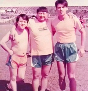 ​“曾志伟、洪金宝年轻时照片曝光！你不看绝对会后悔！”