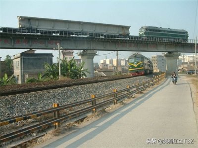 ​湛江到茂名段的洛湛铁路为什么很繁荣？因为进行了电气化改造