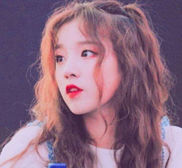 宋雨琦：不再浓妆后，精致成“芭比娃娃”