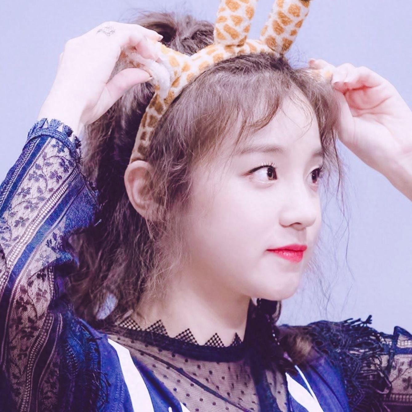 宋雨琦：不再浓妆后，精致成“芭比娃娃”