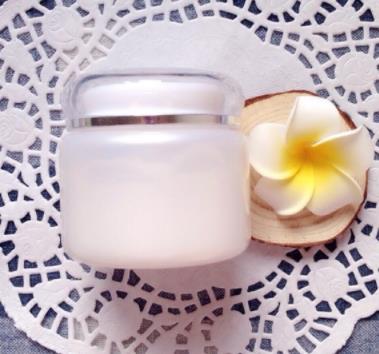 郁美净鲜奶霜曝光事件 你还敢买吗