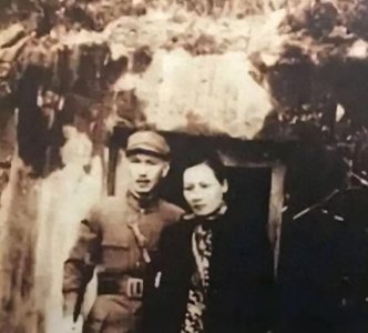 ​陈洁如是蒋介石曾经最爱的女人，15岁嫁蒋介石，21岁被迫离婚