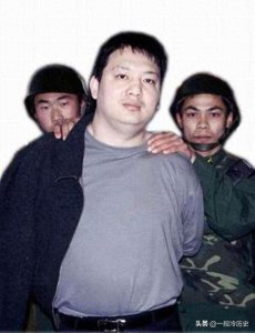 ​2009年9月15日，随着一声枪响，大毒枭刘招华的人生落下了帷幕