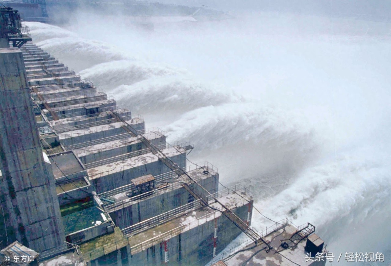 三峡大坝，最爱看你气势磅礴的美！