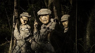 ​老蒋只给八路军三个师编制，我军搞了一个黑户部队，后成抗日利器