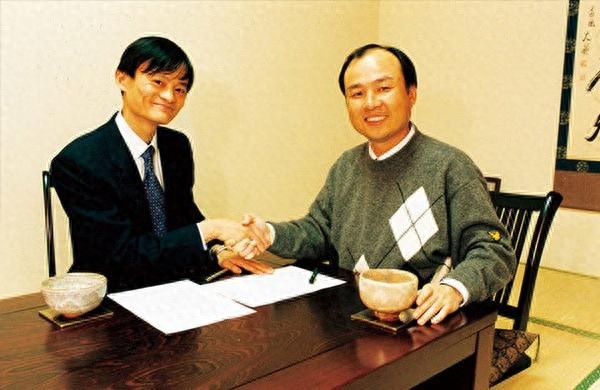 从屌丝逆袭成中国首富，马云这些珍贵老照片，藏着你不知道的故事