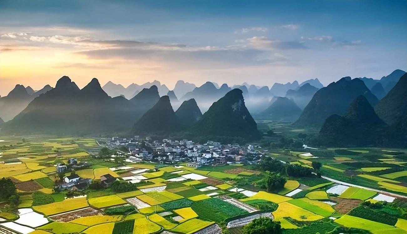 喀斯特地貌的特点(喀斯特地貌地表特征)