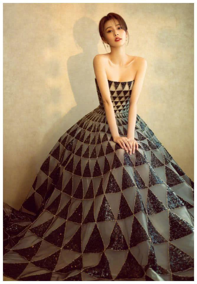 于正的CP又塌了！力捧的金童玉女公开撕破脸彻底分手