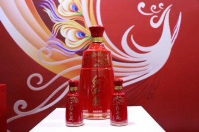 ​西凤酒52度多少钱v8(西凤酒52度珍藏版价格)