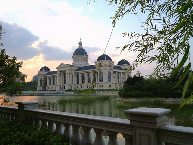 各高校图书馆你喜欢哪一个（美翻了大学之大）(9)