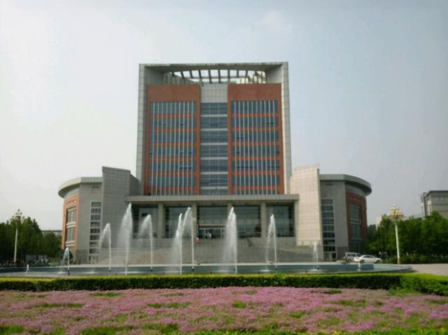 各高校图书馆你喜欢哪一个（美翻了大学之大）(90)