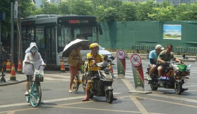 ​川渝高温里，不想出门的夏天