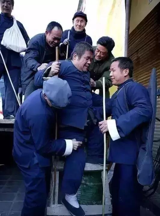 中国美女主持人一夜之间神秘失踪，11年后，真相震撼曝光…