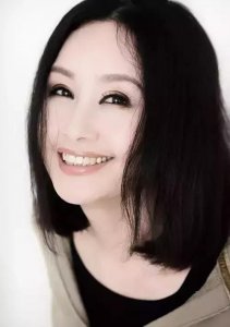 ​中国美女主持人一夜之间神秘失踪，11年后，真相震撼曝光…