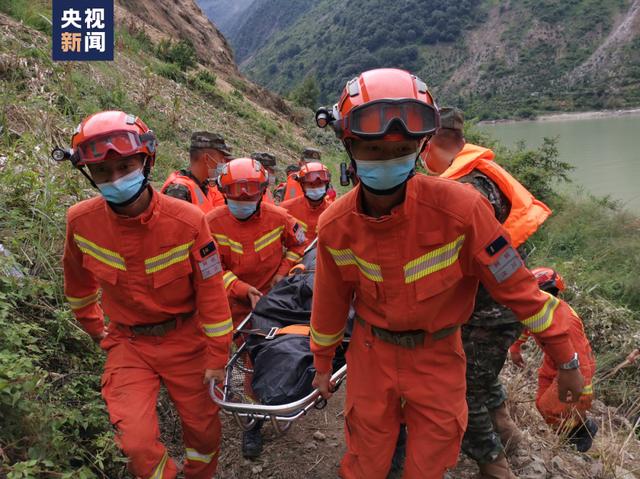 四川泸定地震已造成65人遇难（四川泸定地震已致82人遇难）(6)