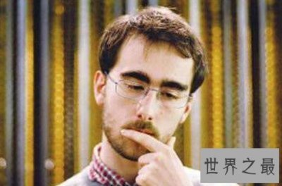 ​世界上心算速度最快的人，200位数开13次方根用时77秒