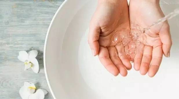 面霜什么时候用最好？