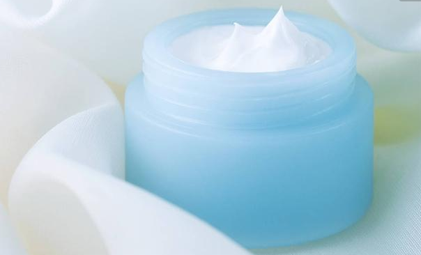 面霜什么时候用最好？