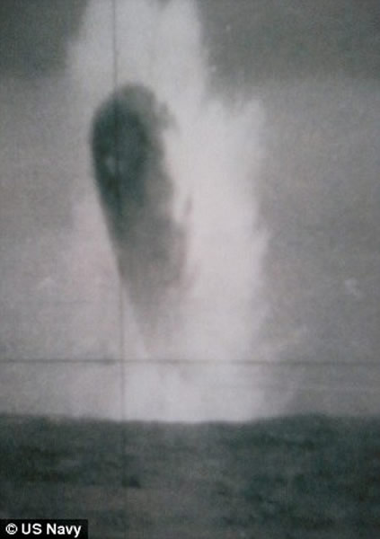 美军潜艇“海参号”（USS Trepang SSN 674）摄于1971年的UFO照片在网上惹热议