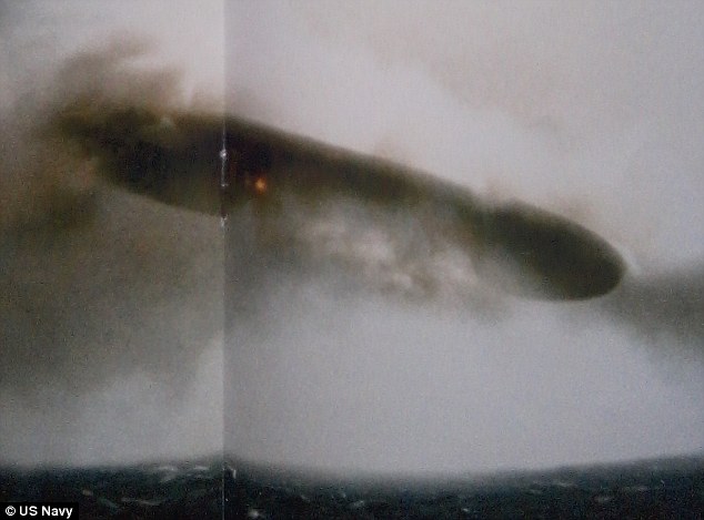 美军潜艇“海参号”（USS Trepang SSN 674）摄于1971年的UFO照片在网上惹热议