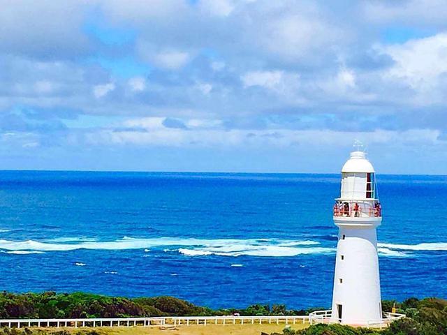 世界上最美的海滨公路，建于悬崖峭壁之间，有着此生难见的绝景