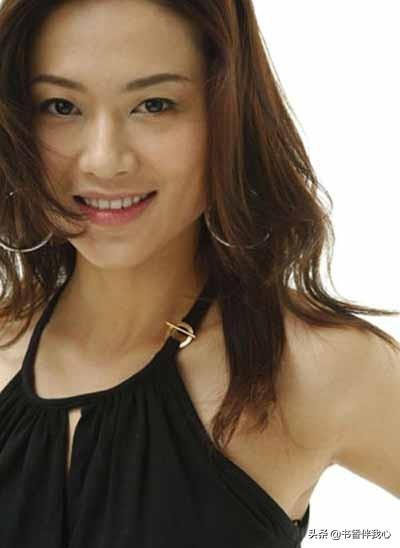 李雨菲，央视最有气质的美女主持人，优雅自信的主持风格备受欢迎