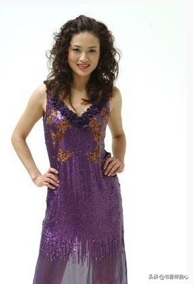 李雨菲，央视最有气质的美女主持人，优雅自信的主持风格备受欢迎