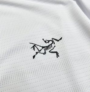 ​冲锋衣越来越受时尚界欢迎，细数品牌指数排名前五！