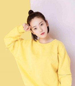 ​孙艺宁最不舍得删的几张照片，第4张是多少人的壁纸啊！