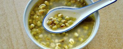 ​绿豆汤和牛奶能放在一起喝吗