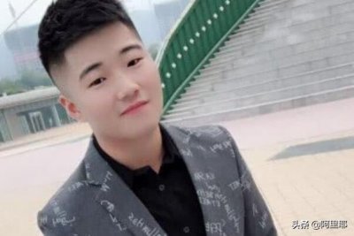 ​白小白是富二代吗？刘一手的快手账号为什么可以复播了？