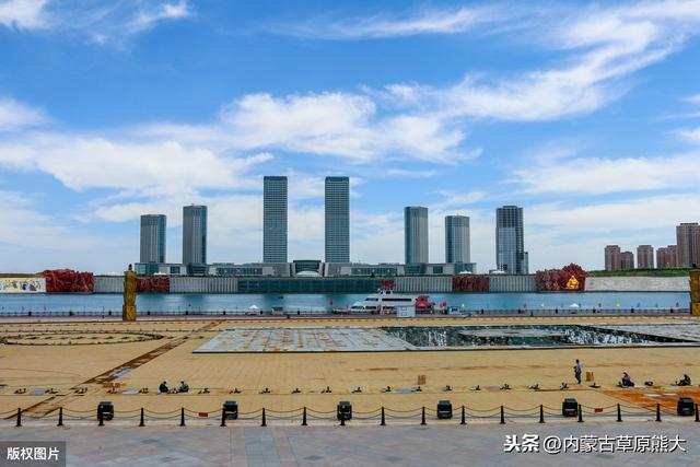 内蒙康巴什新区（浅谈内蒙古鄂尔多斯康巴什新区）(3)