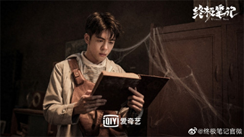 齐羽和吴邪的关系(吴邪为啥和齐羽长的一样)