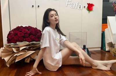 ​腾讯NBA主播美娜晒美图 网友：得到了男朋友的滋润