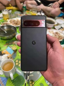 ​谷歌 Pixel 8 Pro 手机真机曝光