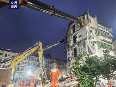 ​居民楼坍塌致4死1伤！一对夫妻遇难，12岁女儿正接受截肢手术