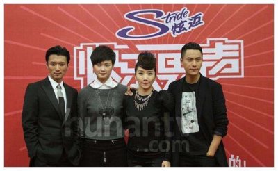 ​当年陈坤为何拿耳机砸谢霆锋，何炅尴尬解围，二人之后却再无同台