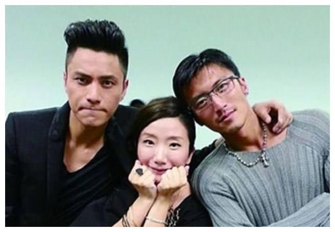 当年陈坤为何拿耳机砸谢霆锋，何炅尴尬解围，二人之后却再无同台