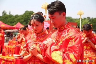 ​汾酒戊戌狗年纪念酒龙凤呈祥_汾牌狗年生肖纪念酒