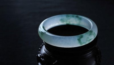 ​翡翠和玉什么区别