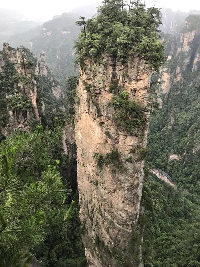 张家界凤凰旅游自由行攻略最新（张家界凤凰详细旅行攻略）(2)