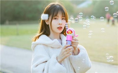 ​女朋友生气了买花去哄她怎么说