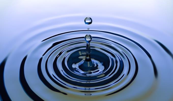 94a93467a51e0c95f97ac14108eb5db0.jpeg water-g657f1a05d_640.jpeg