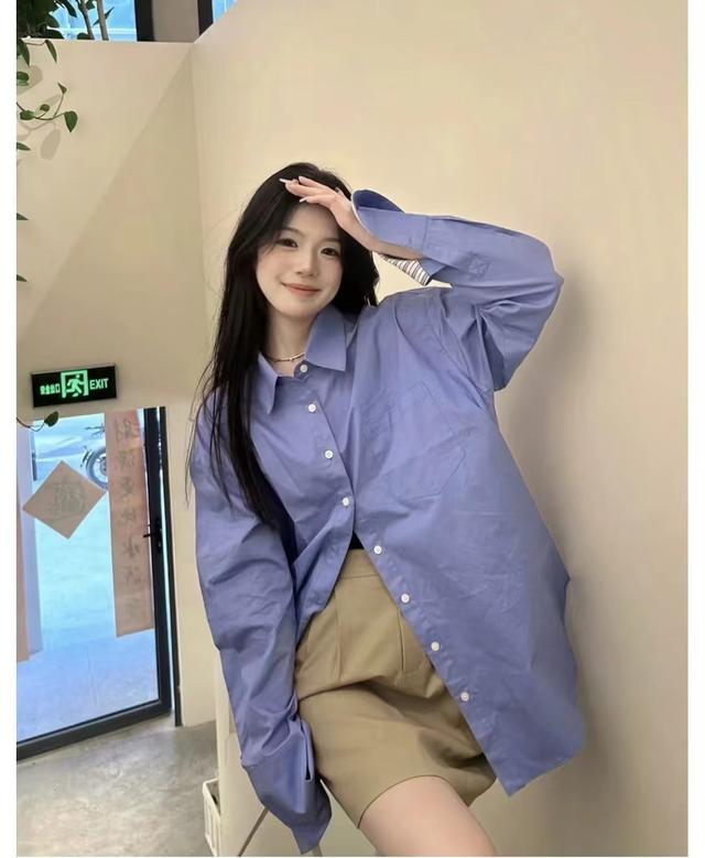 肤色白皮肤黑的穿什么颜色好看(皮肤黑穿这5个颜色既显白显年轻)(7)