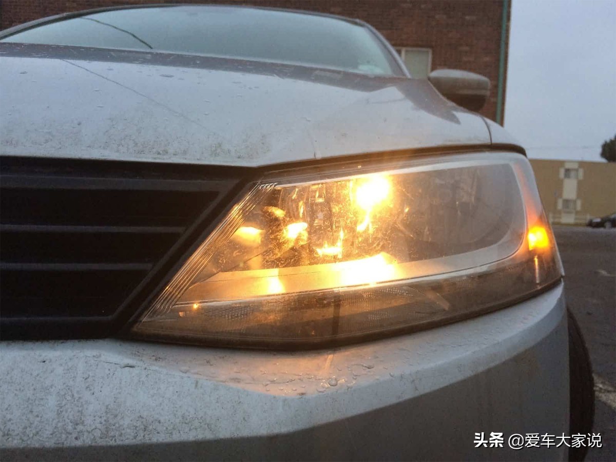 汽车电瓶寿命可以用6年(汽车电瓶用了6年还能用吗)